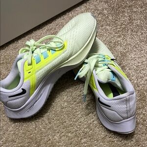 Nike White and Light Green Running Shoes